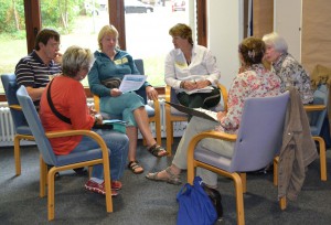 Diskussion über die Ziele in einer der drei Kleingruppen 