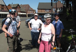 Start der Radtour nach Willenscharen